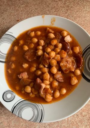 Una foto de Garbanzos con oreja