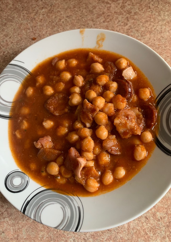 Una foto de Garbanzos con oreja