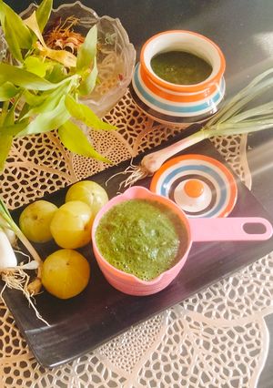 A picture of Amla chutney 😋 gooseberry spicy coriander chutney 😋.