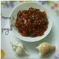 A picture of Tomato ki khatti mithi chutney.