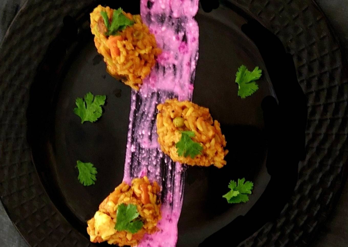 Vegetables Masala Khichdi With Pomogranate Curd