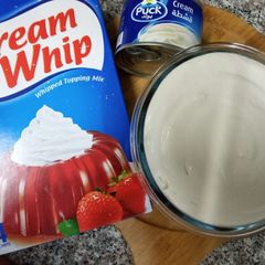 A picture of Whipped topping mix cream.