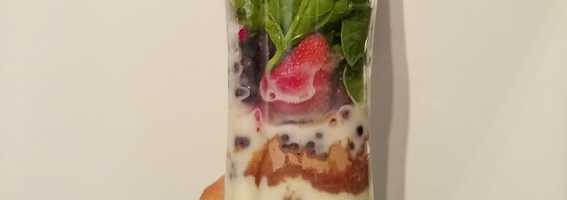 Mixed Berry Breakfast Smoothie (w/ vegan chocolate protein)