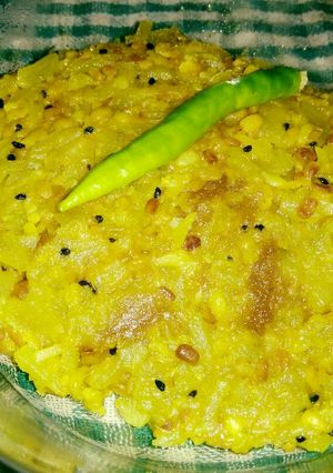 A picture of Mug Dal lau ghonto (bottle gourd with moong dal).