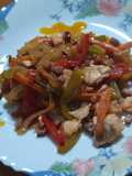 Fritada picante de verduras con trucha y bacon