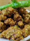 Matki sprouts pakoda