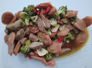 Foto resep 12. Tumis baso sosis lada hitam