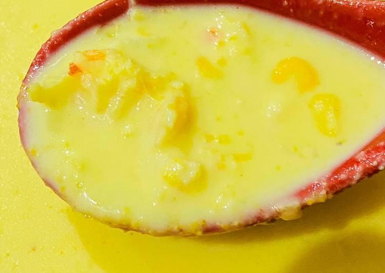 شوربة الذرة الحلوة مع القريدس