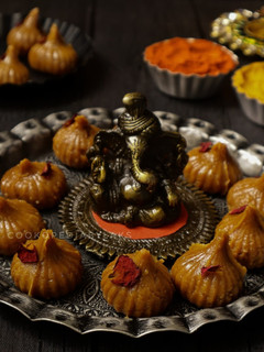 A picture of Instant Mawa Modaks.