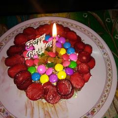 A picture of Parley g cake.
