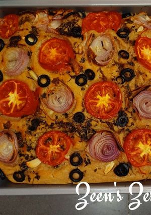 A picture of Foccacia Bread in 30 minutes.
