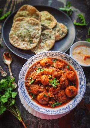 ছোটো আলুর দম (choto aloor dum recipe in Bengali) রেসিপির প্রধান ছবি