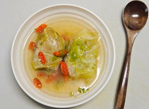 Foto resep Sup Kol Gulung Nutri-Glow (Goji Berry)