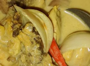 Gambar Ayam Masak Lemak Cili Padi dan Cili Merah