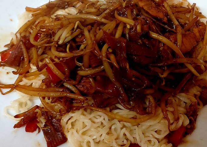 Just a Quick Chicken & Beansprout Stir Fry ๐#Mainmeal