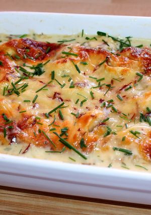 Sajtszószban sült tortellini recept fotója