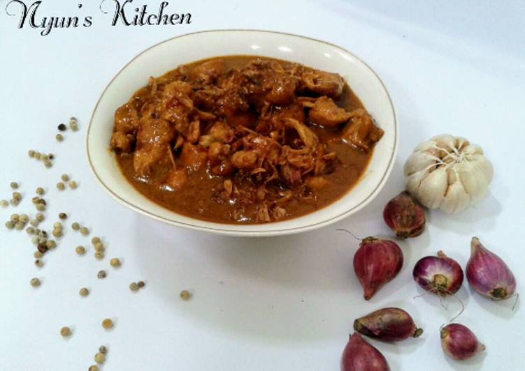 Cara termudah untuk Campuran AppetizingSemur Ayam Telur Puyuh