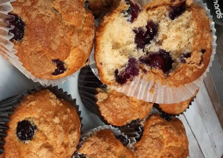 Recipe of Homemade Moist and fluffy Blueberry muffins