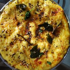 A picture of Khaman.