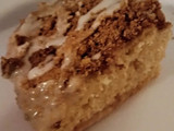 Cinnamon Roll Crumble Cake