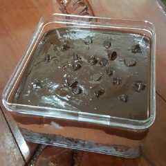 A picture of Belgium chocolate dessert box.