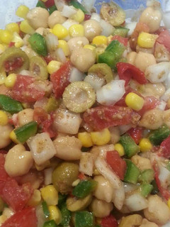 Una foto de Ensalada De Garbanzos