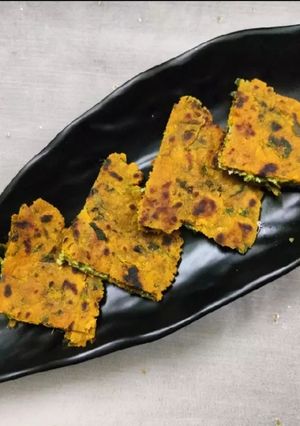 A picture of Thepla cheese sandwich.