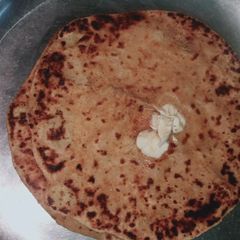 A picture of Aloo paratha.