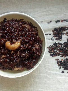 கவுனி பொங்கல் (kavuni pongal recipe in tamil) செய்முறை முக்கிய புகைப்படம்