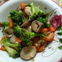 A picture of Tumis jamur brokoli..