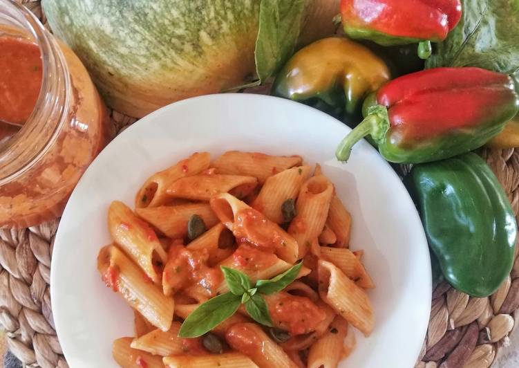 Recipe of Ultimate Pennoni con salsa di zucca peperoni 🌷