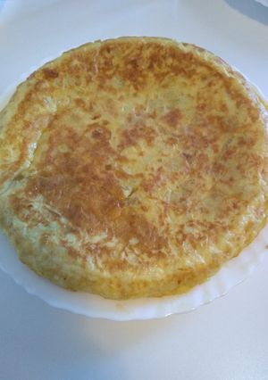 Una foto de Tortilla de patatas con cebolla