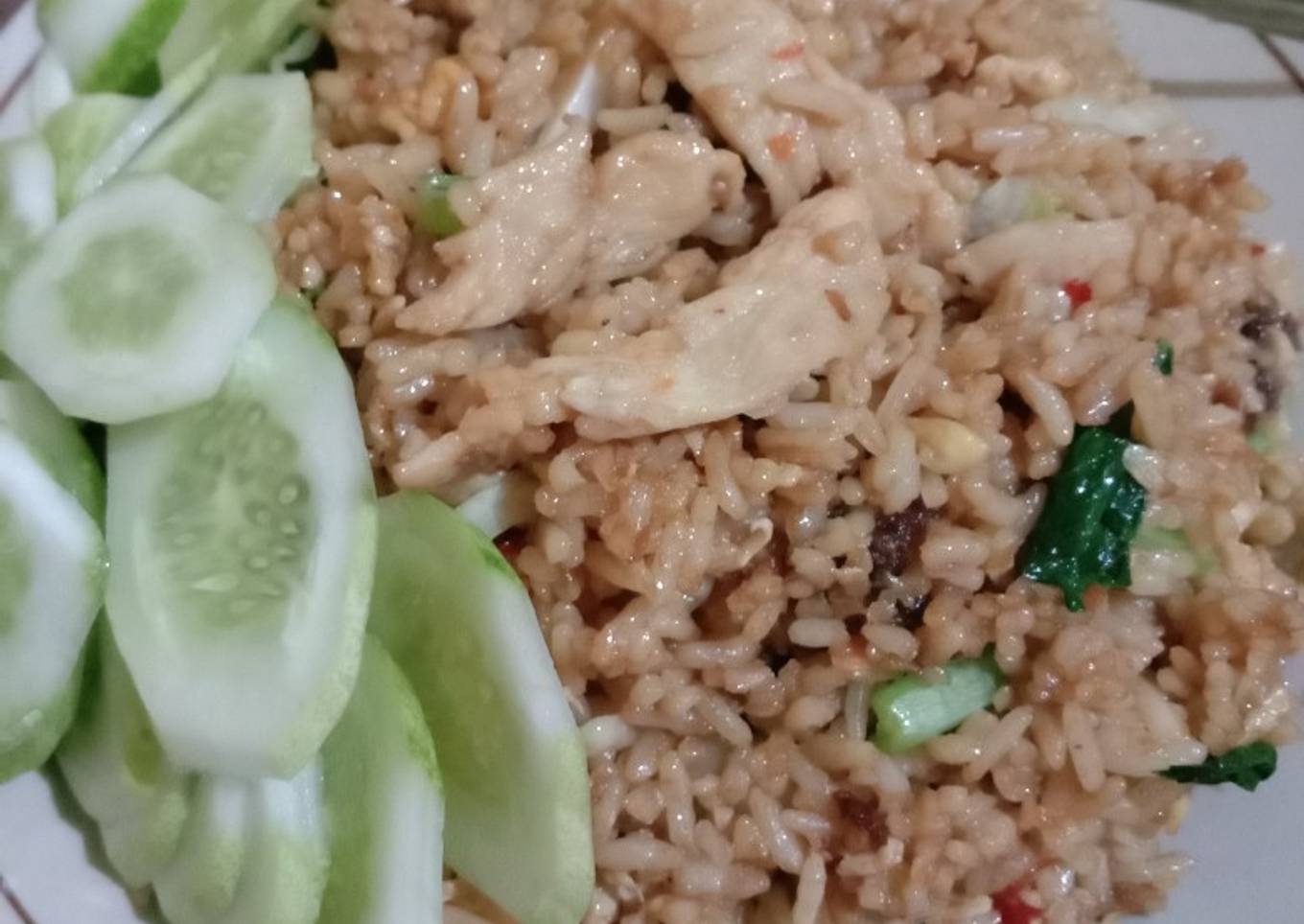 Nasi goreng ayam kencur simpel