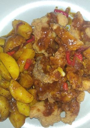 Foto resep Chicken Karaage with Blackpepper Sauce and Potato