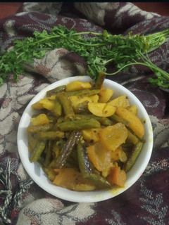 आलू बीन्स की सब्जी(aloo beans ki sabzi recipe in hindi रेसिपी मुख्य फोटो