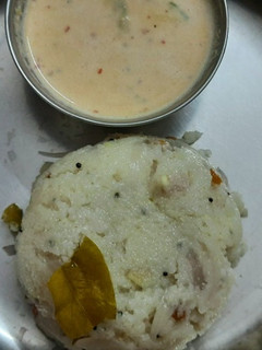 ரவை உப்புமா (Ravai upma recipe in tamil) செய்முறை முக்கிய புகைப்படம்