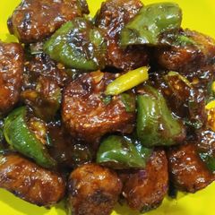 A picture of Golden square chilli bread manchurian.