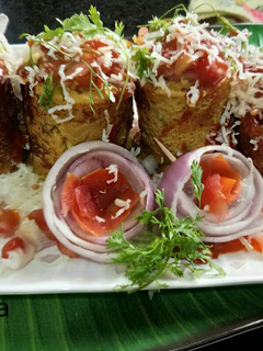 A picture of Cheesy cheela rolls.