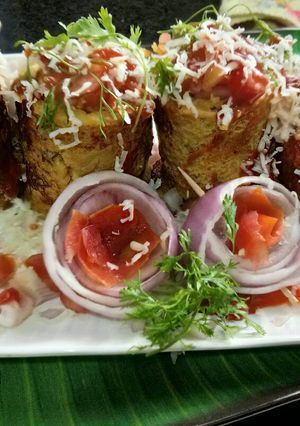 A picture of Cheesy cheela rolls.