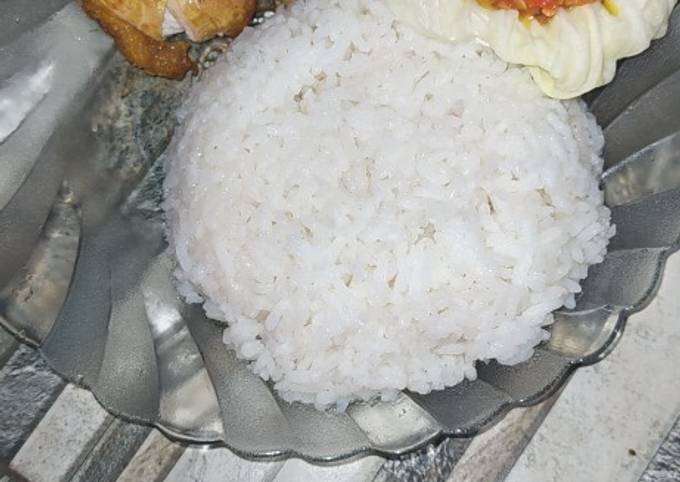 Nasi uduk ayam