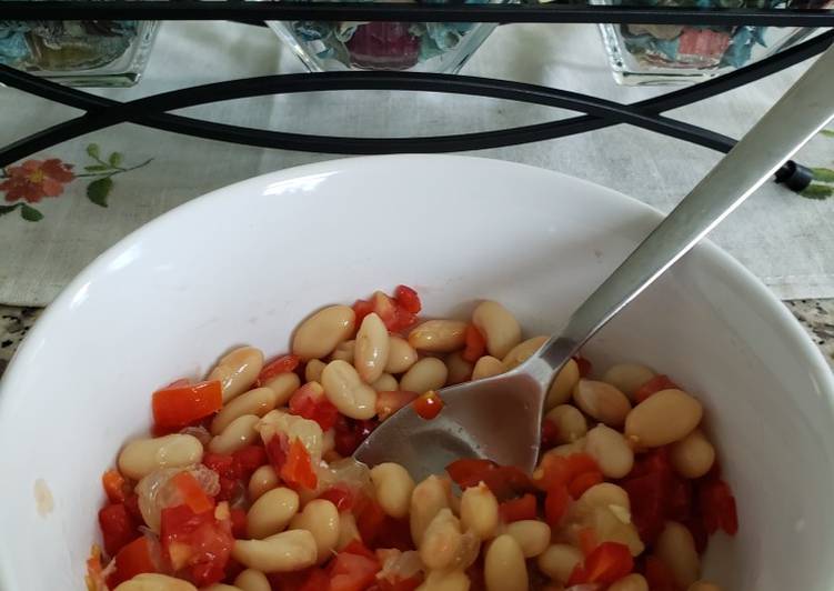 How to Prepare Homemade White bean salad