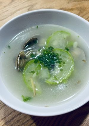 絲瓜蛤蜊湯 的食譜成品照片