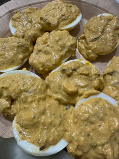Una foto de Huevos rellenos con mejillones en escabeche