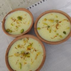 A picture of Pista kheer.