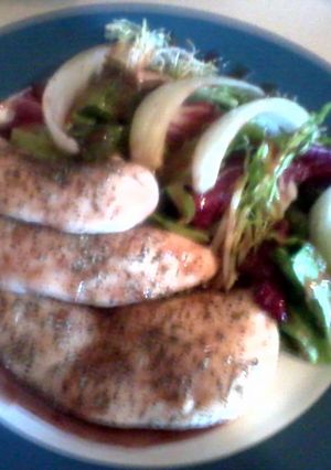 A picture of Red wine summer chicken salad.