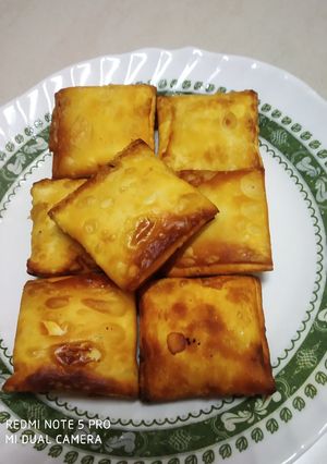 સ્કવેર આલુ સમોસા (Square Alu Samosa recipe in gujarati) રેસીપી મુખ્ય ફોટો