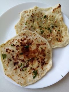 Sajtos fokhagymás lepény recept fotója