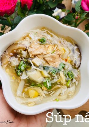 Hình của món Súp nấm gà óc heo.