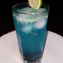 A picture of Blue lagoon.