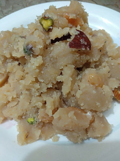 A picture of Simple Suji Halwa (Semolina).